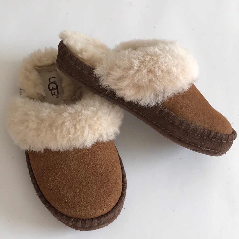 Ugg toddler 10 fluffy slide slippers
